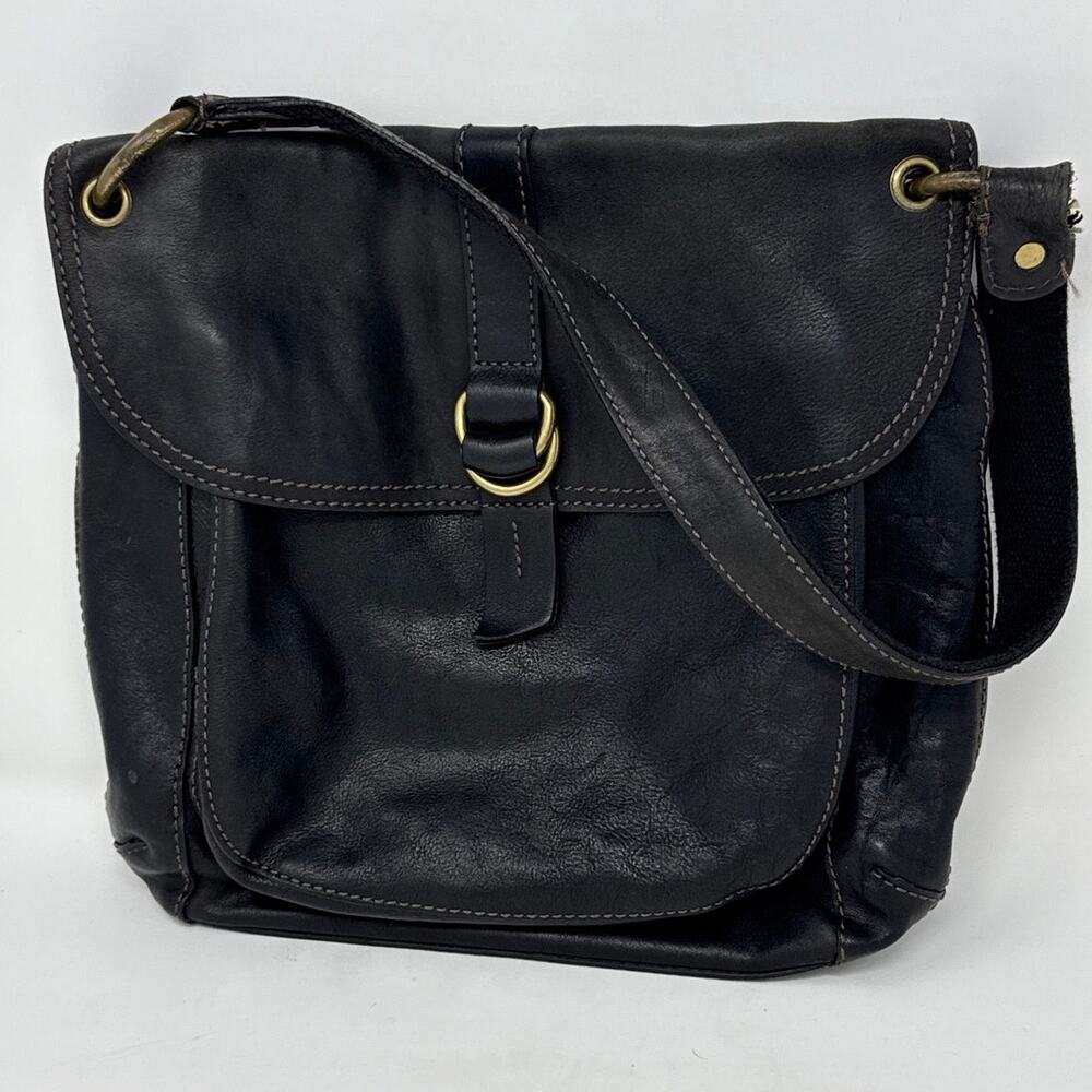 Fossil Vintage Dark Brown Leather Shoulder Bag with Brass Accents
